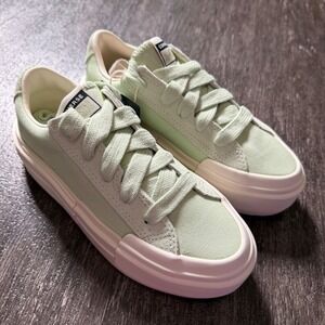 Converse All Star Cruise Women 6.5 Green Platform Low Top Shoes Sage Sneakers